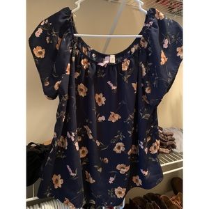 Off the shoulder & open back blue floral top